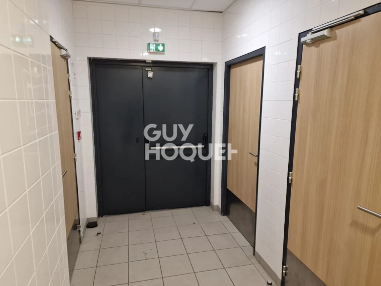 Local commercial de 206,35 m² à Châlons-en-Champagne, photo 11