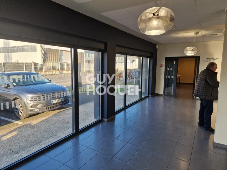 Local commercial de 206,35 m² à Châlons-en-Champagne, photo 12