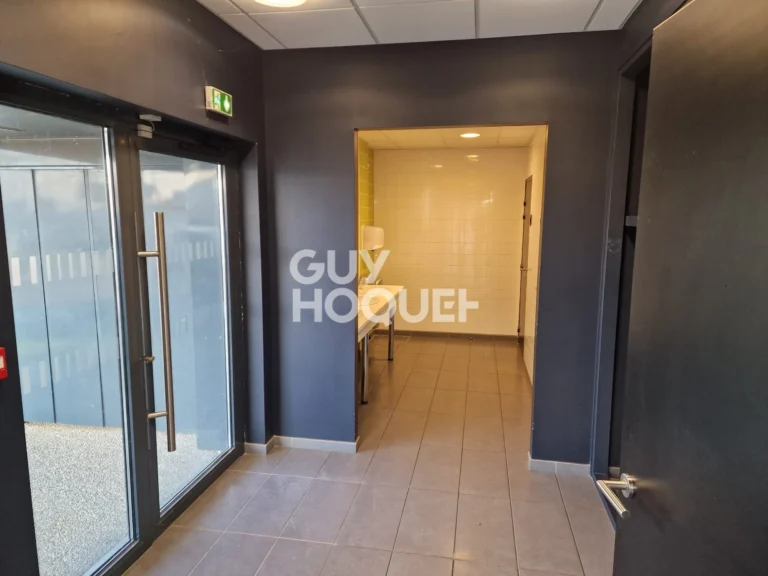 Local commercial de 206,35 m² à Châlons-en-Champagne, photo 6