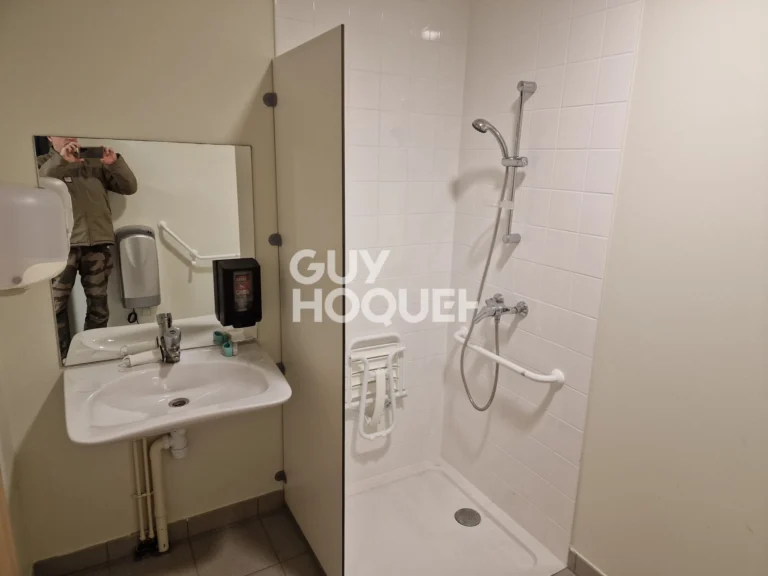 Local commercial de 206,35 m² à Châlons-en-Champagne, photo 7
