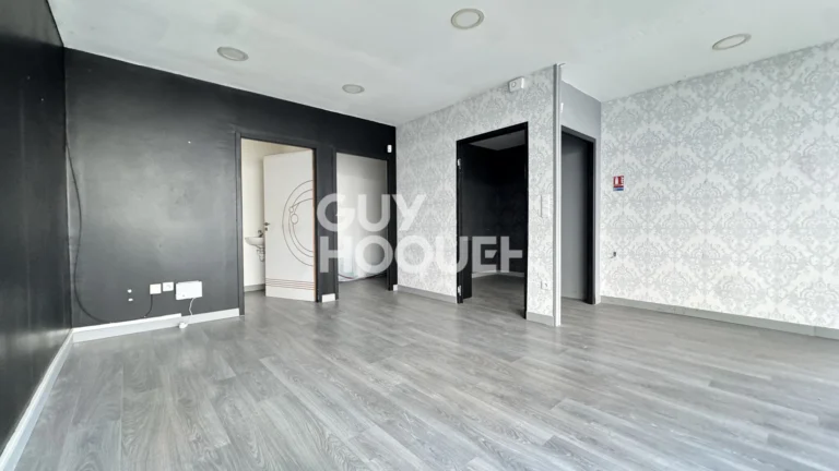 Local commercial de 46 m² à Châlons-en-Champagne, photo 5