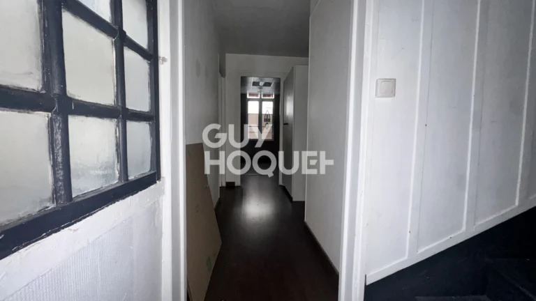 Local commercial de 91 m² à Châlons-en-Champagne, photo 10