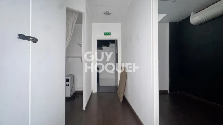 Local commercial de 91 m² à Châlons-en-Champagne, photo 7