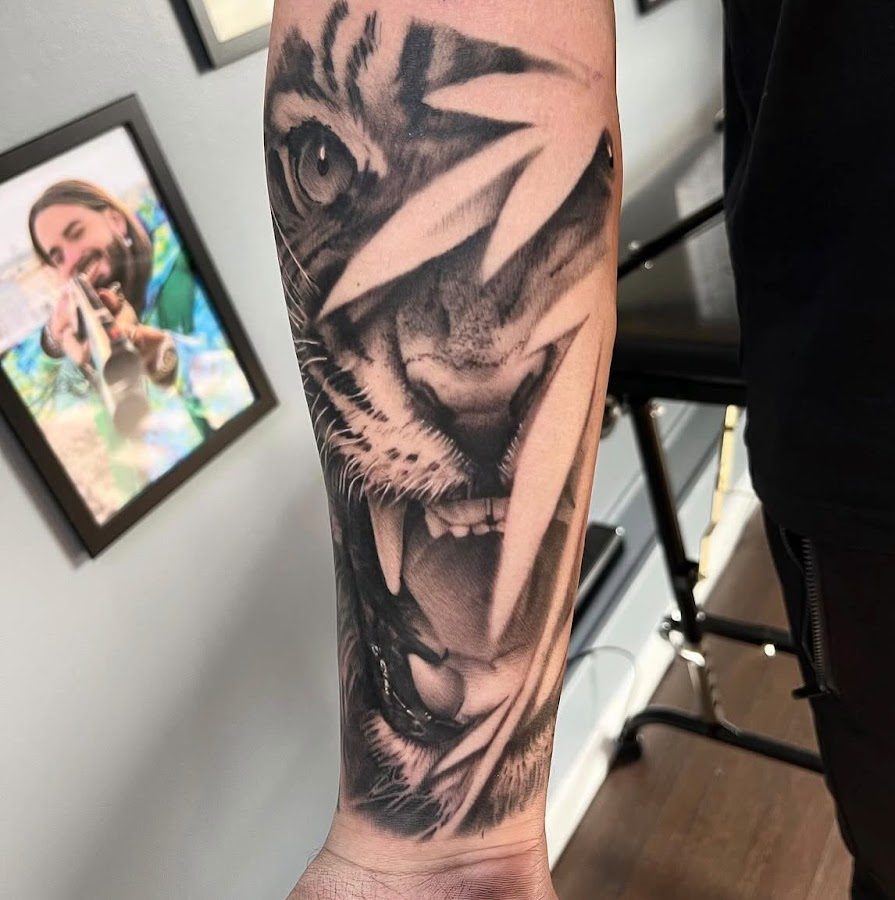 Pardon Mamie Tattoo Shop